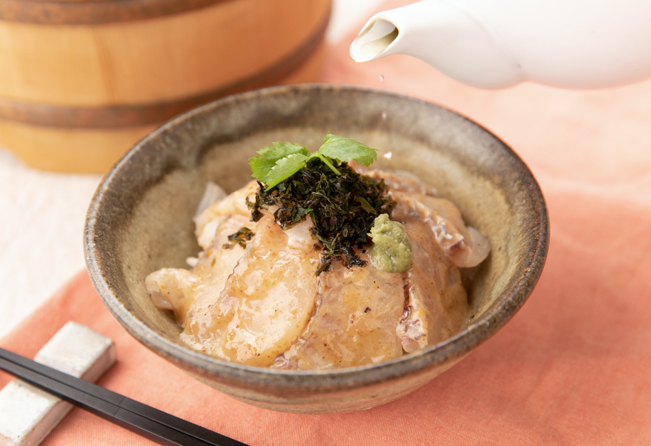玄界灘の天然真鯛 アキラの鯛茶