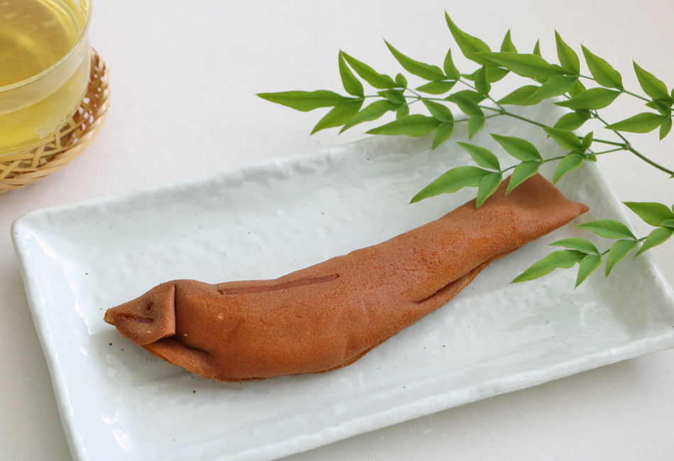 大極殿本舗 若あゆ10個入(すだれ箱入)