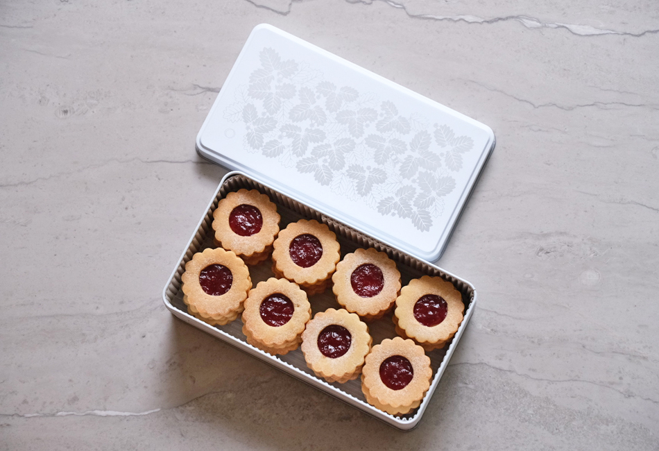 akasand 【クッキー缶】