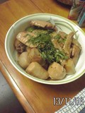 鶏手羽と里芋の煮物　ねっとりとして、こんな美味しい里芋は初めてでした