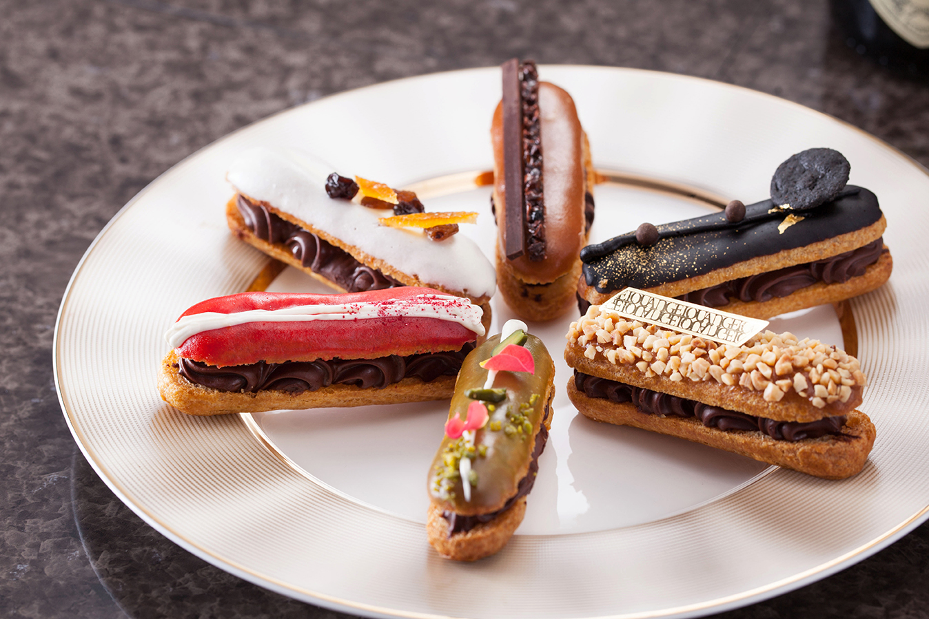 Lt By Louange Tokyo チョコレートエクレアートショコラ プレミアム Eclair Art Chocolat モニター審査員の口コミ 評判一覧 お取り寄せ口コミ検索 おとりよせネット 通販グルメ スイーツ ギフト 口コミ ランキング