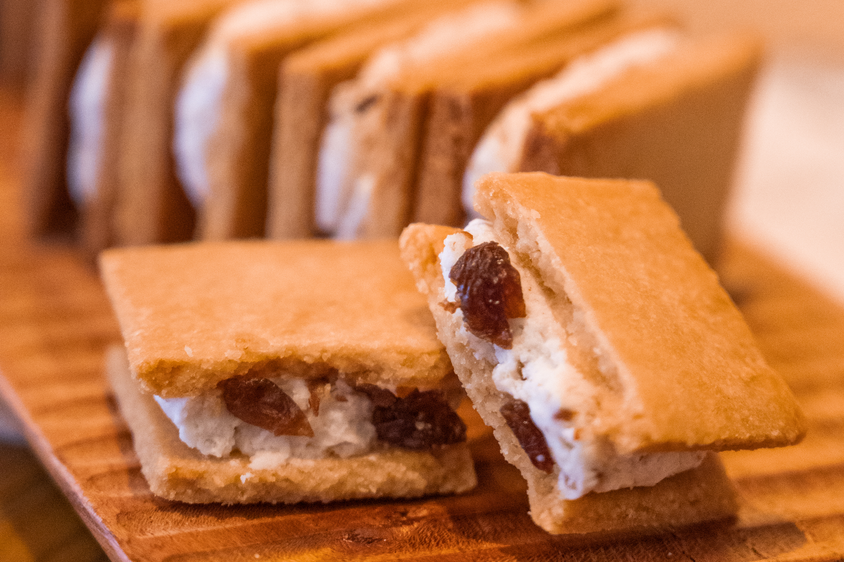 Torikai Cafe ヴィーガンバターサンド 8個入り ラムレーズン ショコラ モニター審査員の口コミ 評判一覧 お取り寄せ口コミ検索 おとりよせネット 通販グルメ スイーツ ギフト 口コミ ランキング