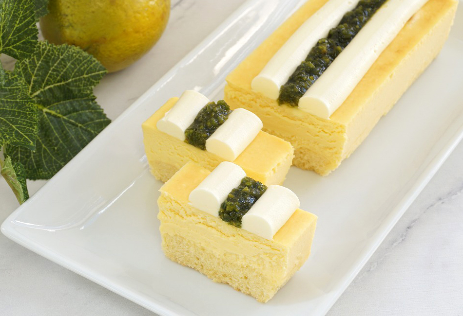 321円 新入荷　流行 成城石井自家製 イタリア産シチリアレモンのチーズケーキ 1本 D+2