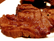 仙台名物 肉厚牛タン 500g / かたい信用やわらかい肉 「肉のいとう」