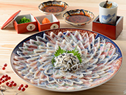 国産とらふぐ刺しセット＜3～４人前＞ / 通販専門店ふるさと産直村