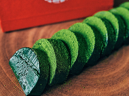 ベストお取り寄せ大賞2025 洋菓子・スイーツ 部門 銀賞 / 特濃抹茶テリーヌ/八十八良葉舎