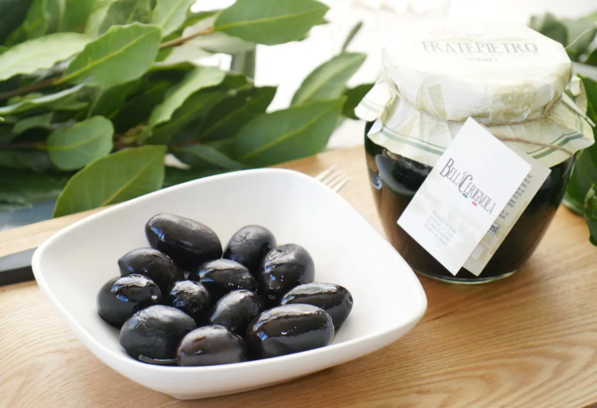 【フラーテピエトロ】 ブラックオリーブ 約550gの画像