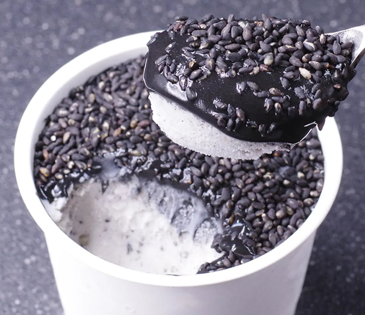 胡麻ジェラ 極 濃香黒ごま三層仕立ての画像