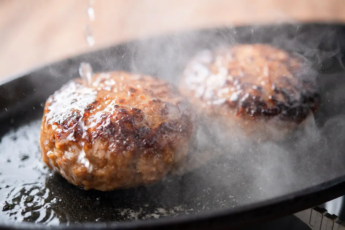 飛騨牛入りしたたまりハンバーグ 120g×15個の画像