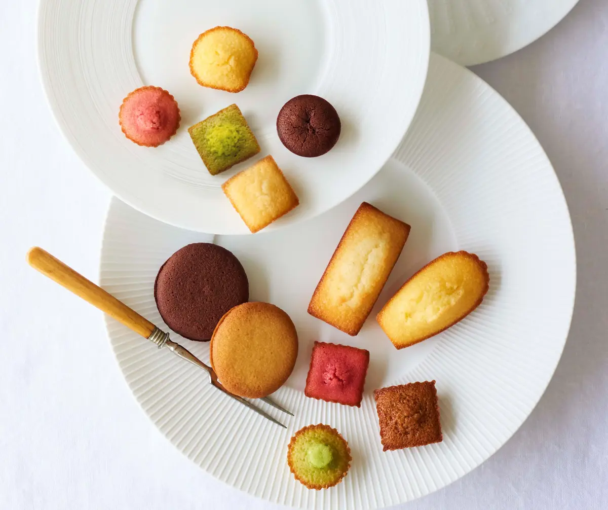 ガトー・キュイ・アソート Lボックスの画像