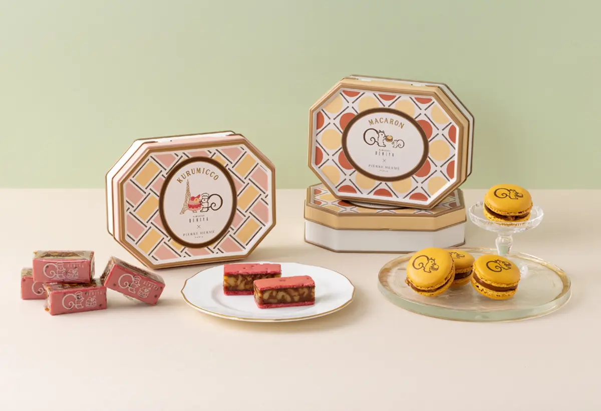 クルミッ子＆イスパハン クルミッ子 6個入（缶）　マカロン4個詰合わせ　オリジナルランチトート・缶バッジ2種（各1個）セットの画像