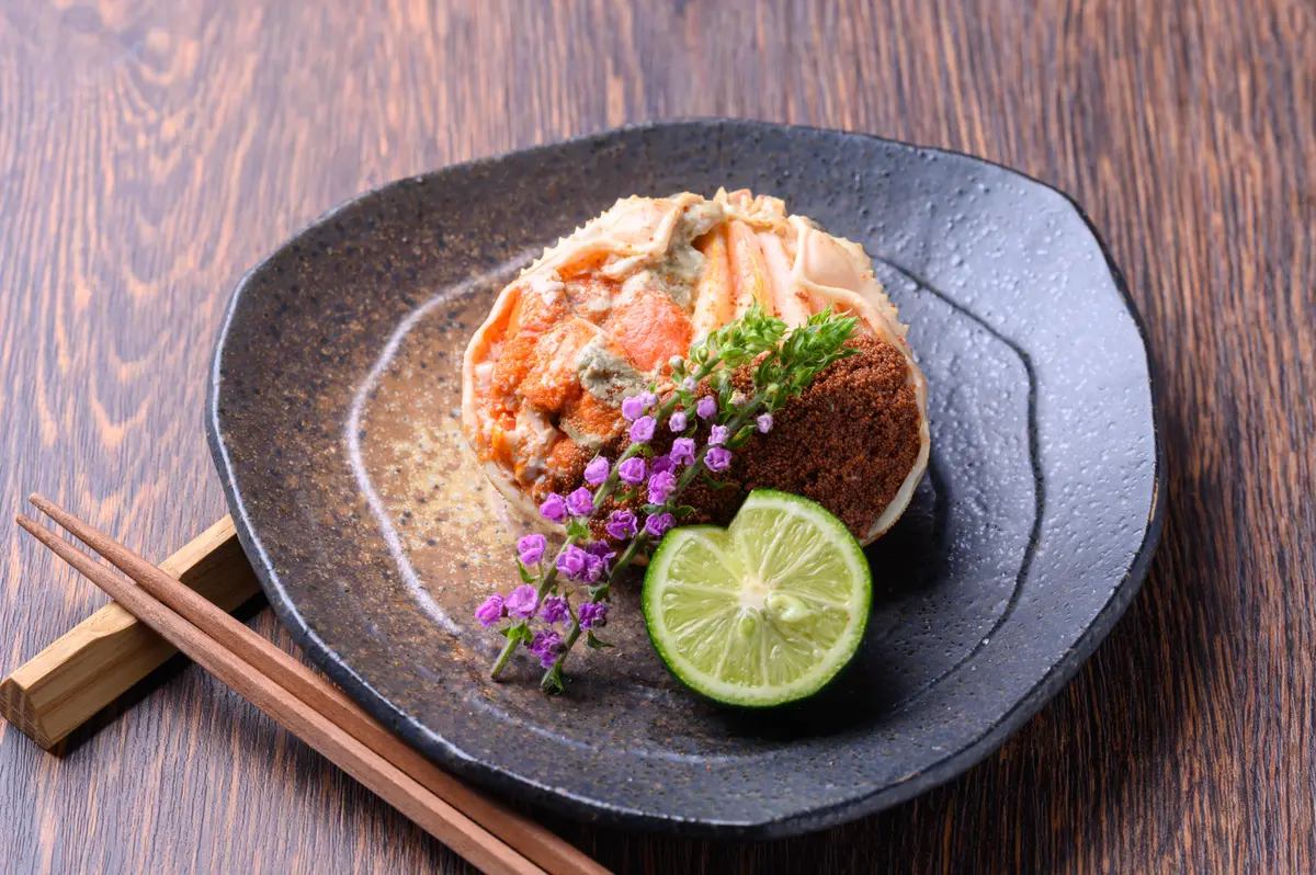 セイコガニ（香箱ガニ）の甲羅盛り 蟹の宝船 小サイズ 130g級使用　加工後65g～ 5個セットの画像