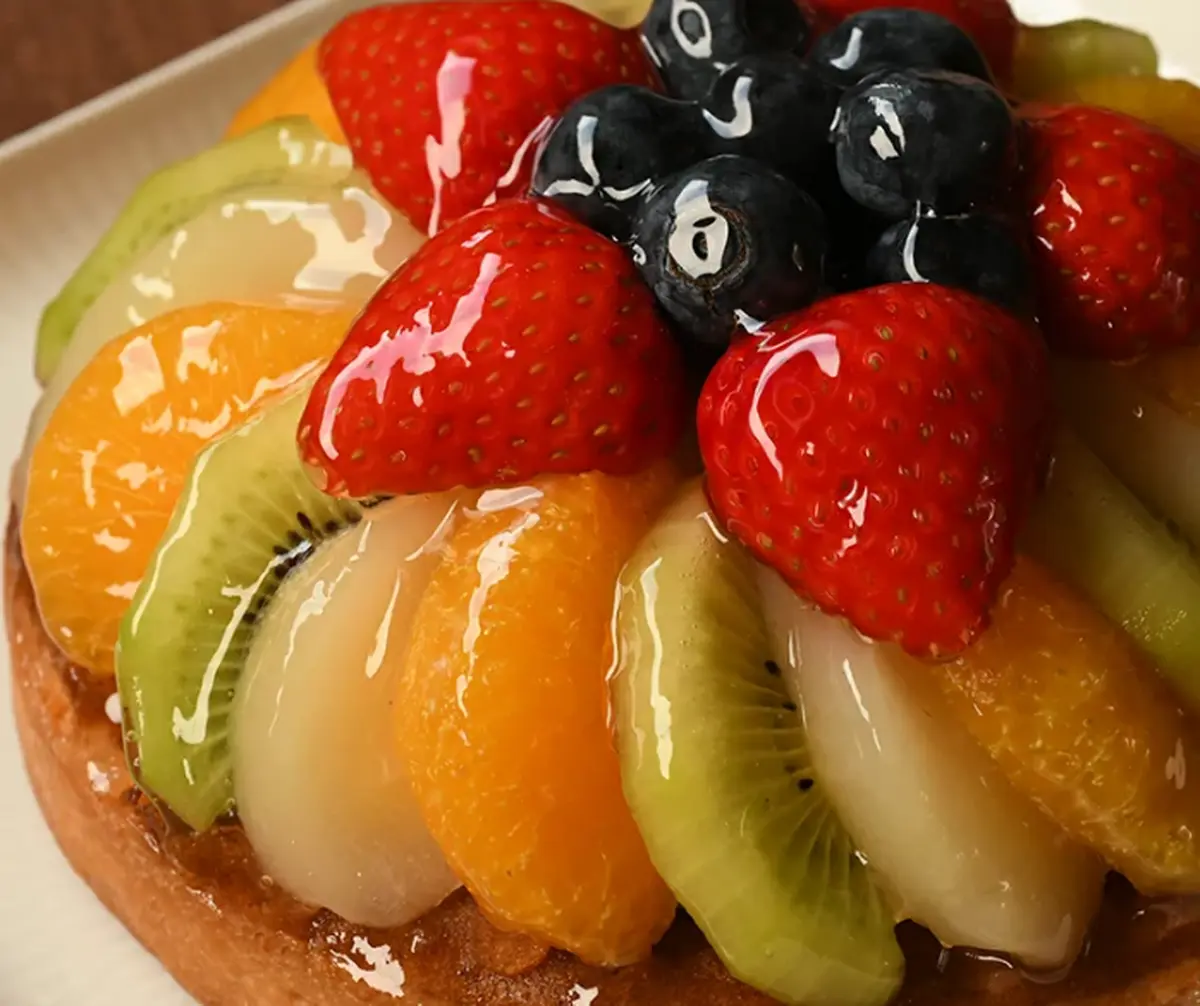 山盛りフルーツタルトの画像