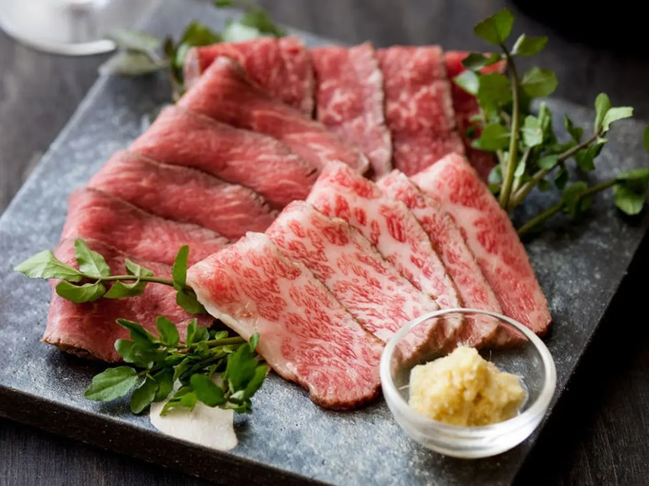 近江牛 特選和風とろ生ローストビーフの画像