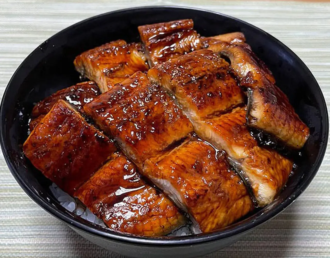 九州産うなぎ蒲焼(超特大)の画像