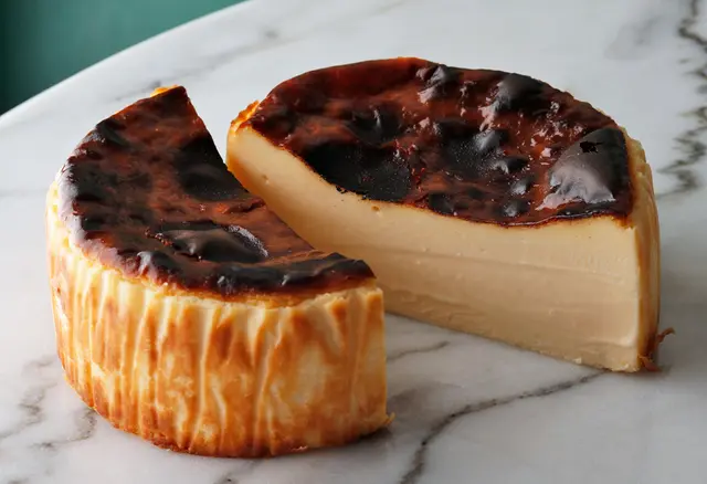 バスクチーズケーキ【Basic】の画像