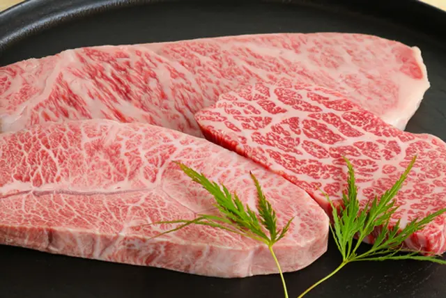 最高級飛騨牛 サーロイン・赤身・希少部位3種食べ比べステーキの画像