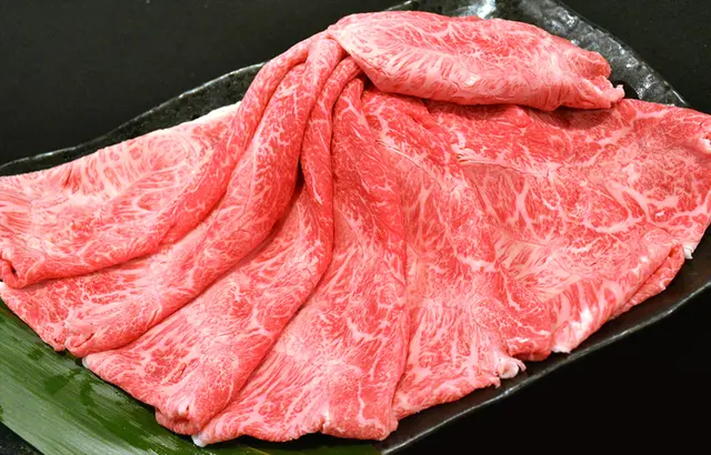 オリーブ牛特選肩スライス400gの画像