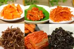 特製白菜キムチと人気韓国惣菜セットの画像