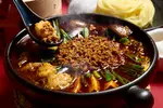 本格四川 痺れる辛さの麻婆もつ鍋（2～3人前）の画像