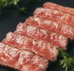 うしごろ特製“極” 和牛ローストビーフ（ザブトン）の画像