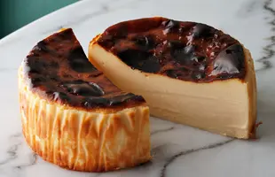 バスクチーズケーキ【Basic】のサムネイル