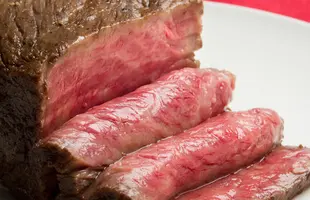 特撰黒毛和牛（ザブトン）極上ローストビーフ300gのサムネイル