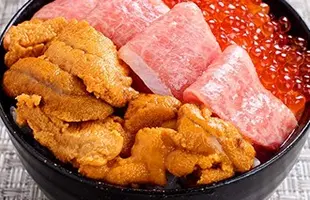 海鮮 三色丼のサムネイル