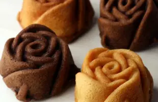 NOUVELLE ROSE(ヌーベルロ-ゼ) 薔薇のフィナンシェのサムネイル