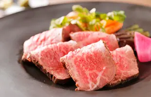 奥出雲和牛のプレミアムローストビーフ モモのサムネイル