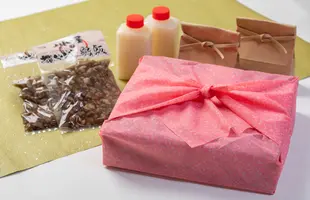 炭火焼き鶏飯4合セットのサムネイル