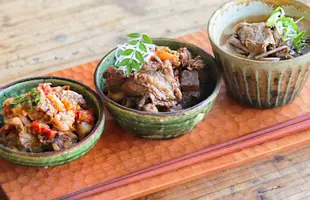 牛すじ すじ煮 6パック (3種類×2パック)のサムネイル