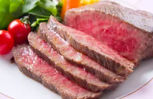 黒毛和牛希少部位（ザブトン）極上ローストビーフ300gのサムネイル
