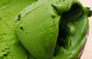 4段階の食べ比べ宇治抹茶アイスのサムネイル