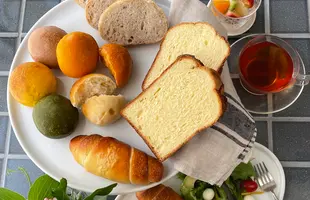 選べる食パンと朝に楽しむパン詰め合わせセットのサムネイル