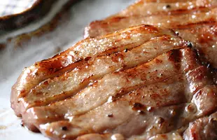 杜の都仙台名物 肉厚牛たん塩味500gのサムネイル