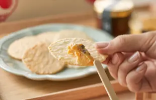 玄米のディップせんべい さしすせそ玄米せんべいのサムネイル