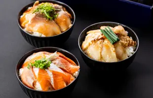 国産素材 海鮮漬け丼三種詰め合わせのサムネイル