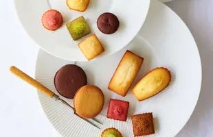 ガトー・キュイ・アソート Lボックスのサムネイル