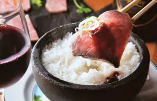 初めてのノワ・ド・ココ名物料理セットA(3種類)のサムネイル