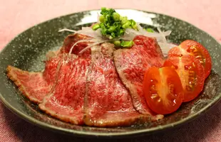 近江牛特選和風とろ生ローストビーフ（トロ赤身合計250gセット）【化粧箱入】のサムネイル