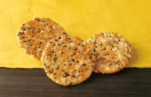 胡麻せんべい 大パック（56枚）のサムネイル