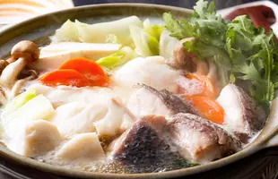 幻の天然クエと漁師海鮮鍋（ちゃんぽん麺付き）のサムネイル