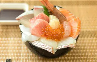 【特選】8種の海鮮丼のサムネイル
