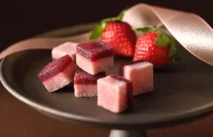 生チョコ デュアルショコラ 10粒入 [あまおう]のサムネイル