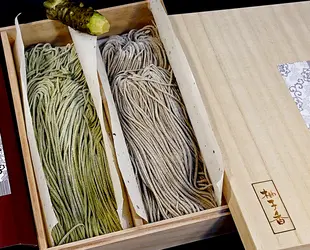 白銀の手打ちそばの画像