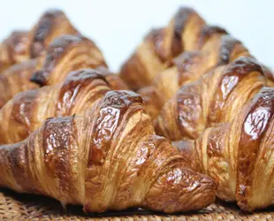 メープル１本 と 白神酵母クロワッサン-３個の画像