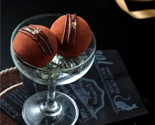 生チョコ大福10個入～ギフトボックスタイプ～の画像