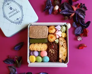 アノヒアノトキオリジナルクッキー缶 8種入りの画像