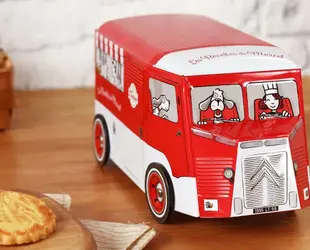 ラ・トリニテーヌ　クラシックカー缶の画像